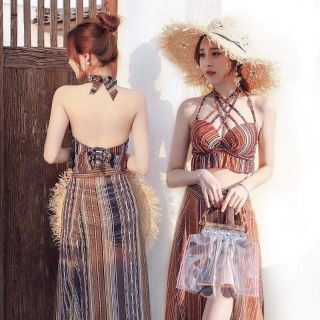 Bikini 3 chi tiết