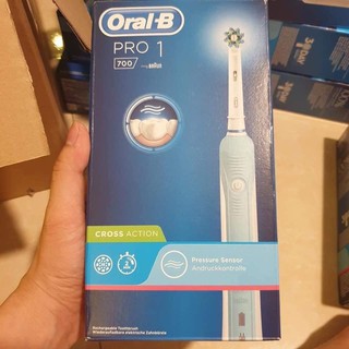 BÀN CHẢI ĐIỆN O.R.A.L-B BRAUN PRO1 700
