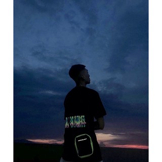 Áo thun nữ Hologram Tee Arrowlight -unisex Black Phản Quang