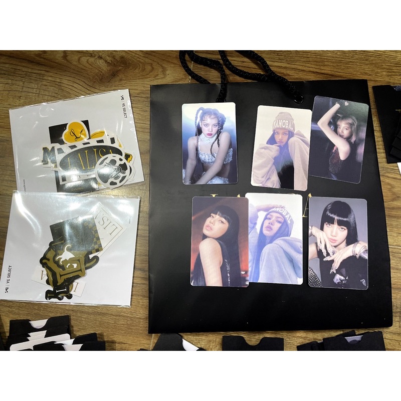 Sticker dán LALISA - Ygs tặng kèm card