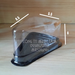 Hộp tam giác A03 đế đen đựng bánh