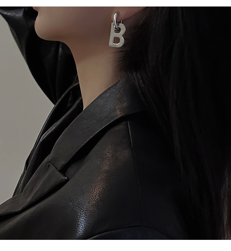 Bông Tai Kim Loại Hình Chữ B Thời Trang Sang Trọng 22696