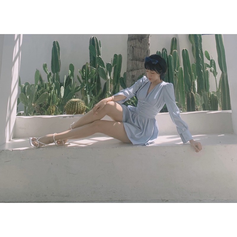 Áo liền quần lụa màu xanh | BigBuy360 - bigbuy360.vn