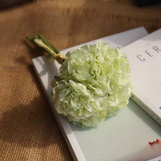 Bó hoa mẫu đơn dễ thương