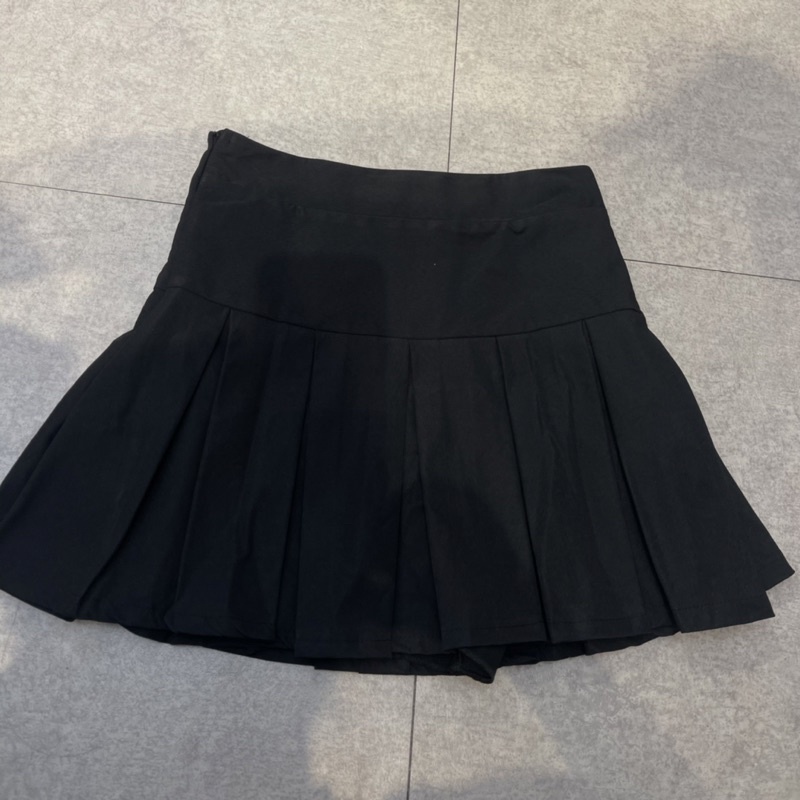 Chân váy tennis ngắn xếp li to