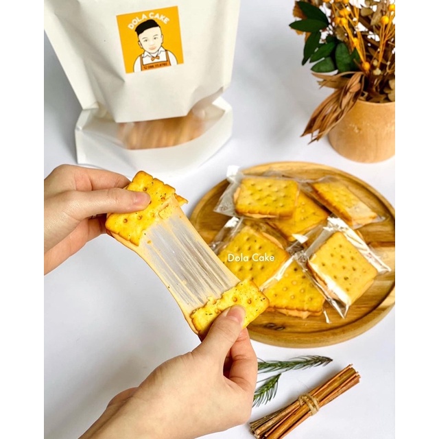 bánh hành phomai 300g ( k bọc từng bánh )