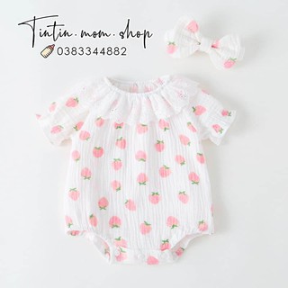 Set body đầy tháng, thôi nôi cho bé gái họa tiết dâu tây cổ thêu kèm nơ