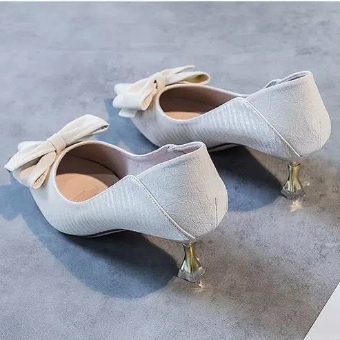 Bowknot giữa gót đơn giày đen công sở nhọn cô gái Pháp cao mũi