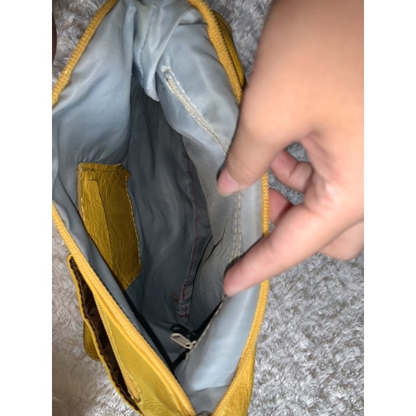 Túi đeo chéo hiệu ý