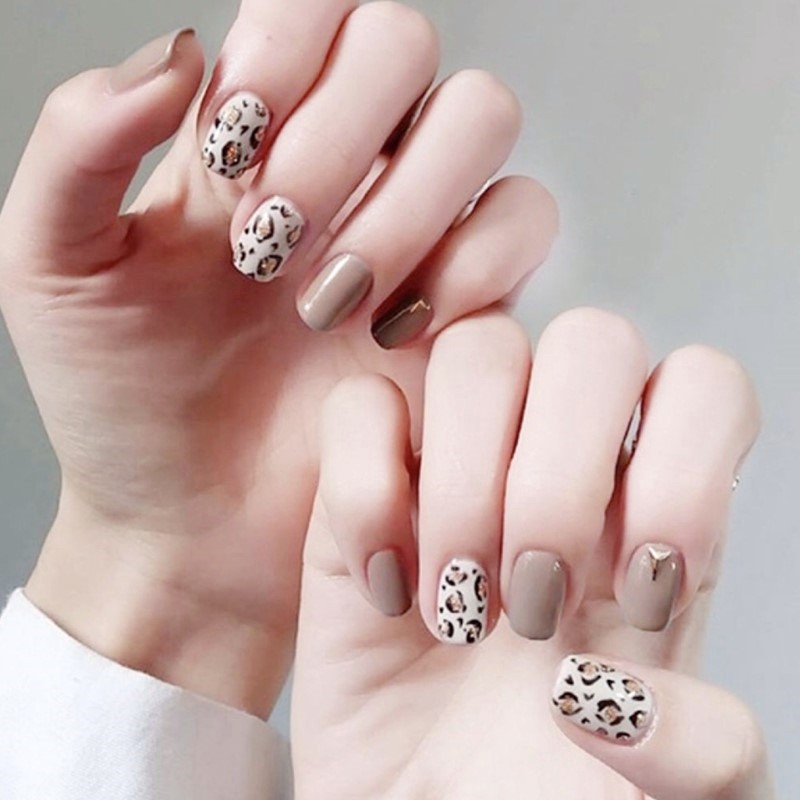 Giấy dán móng , họa tiết da báo , màu trơn