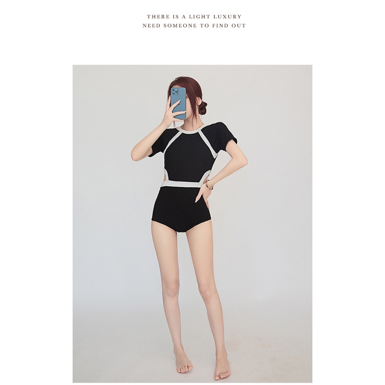(Mẫu mới 2023) Bikini, đồ bơi một mảnh cơ bản đen trắng khoét eo phá cách Hàn quốc, bộ học bơi nữ