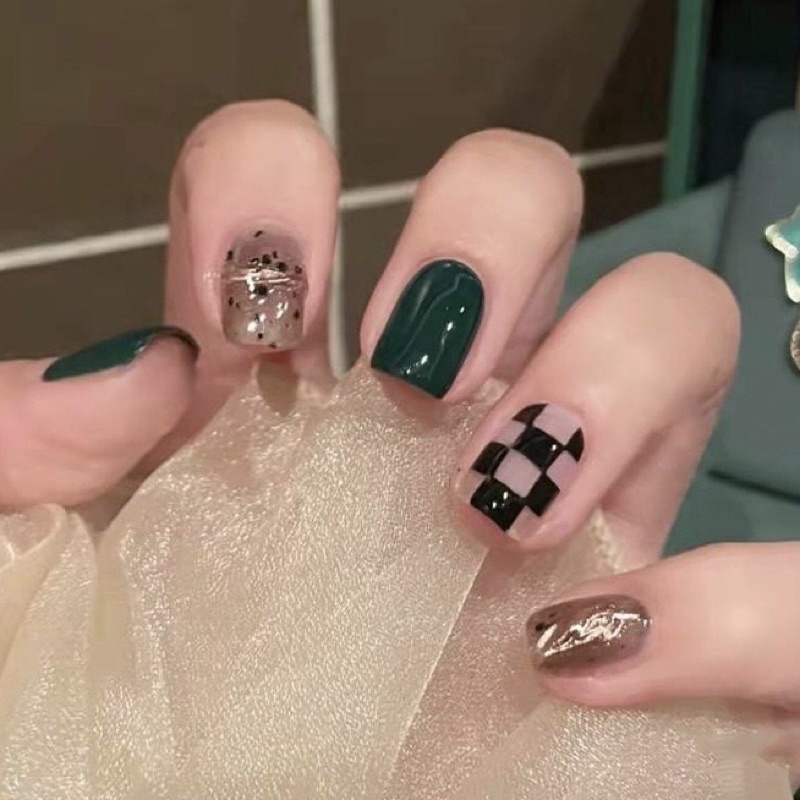 Nailbox  thiết kế móng up làm theo yêu cầu khách inbox để mie tư vấn