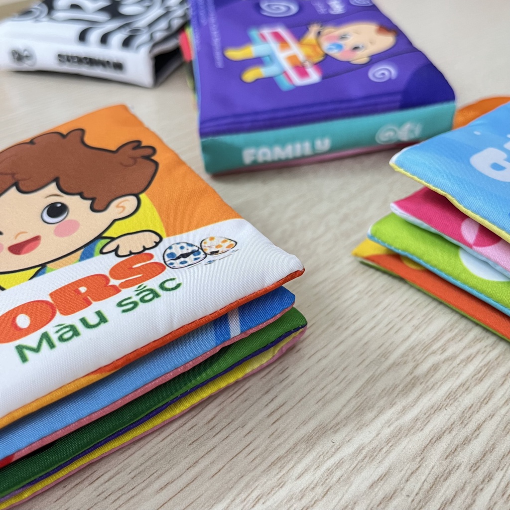 Sách vải đa tương tác sách vải an toàn kích thích phái triển thị giác cho bé