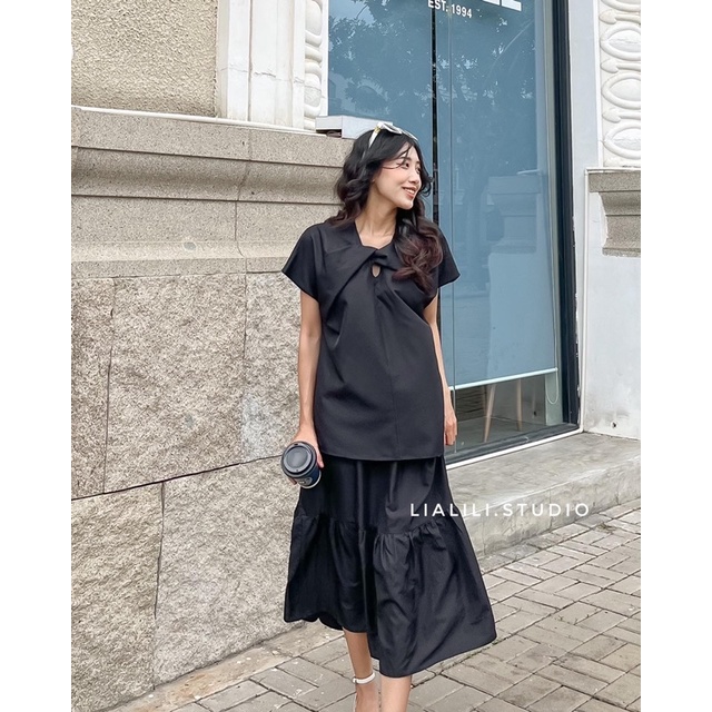 Set áo xoắn và chân váy lưng chun co giãn, chất satin ánh nhẹ, thích hợp cả đi làm và đi dạo phố -THIẾT KẾ TỪ LIALILI
