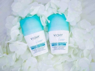 Lăn khử mùi Vichy