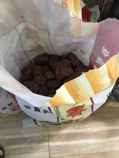 Nham thạch Trung Quốc - Vật liệu lọc bể cá (3 kg)