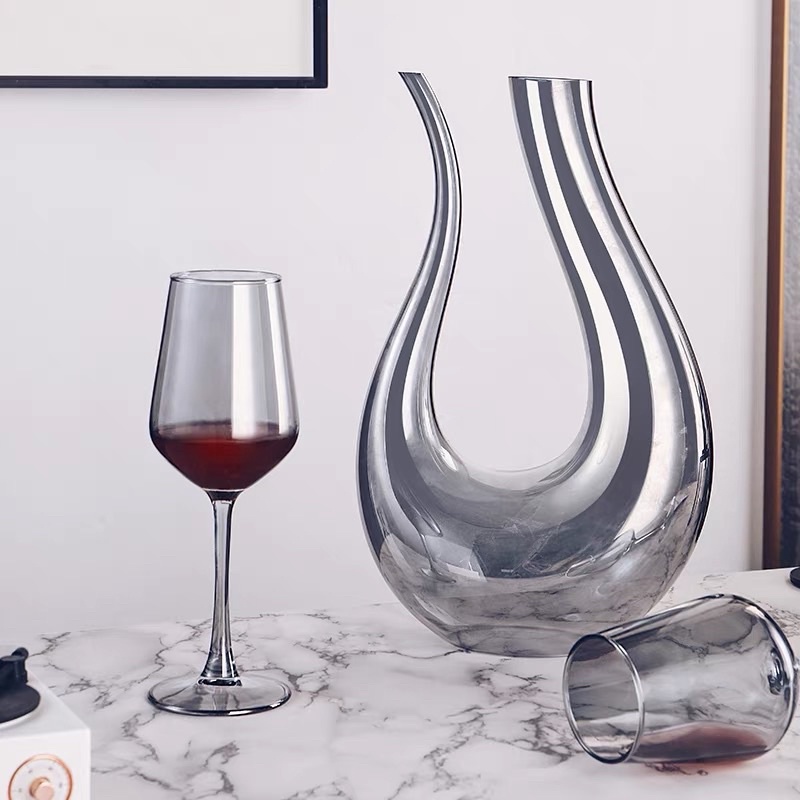 Set bình thở và ly vang thuỷ tinh màu xám sang trọng - Ly vang đỏ phong cách Bắc Âu