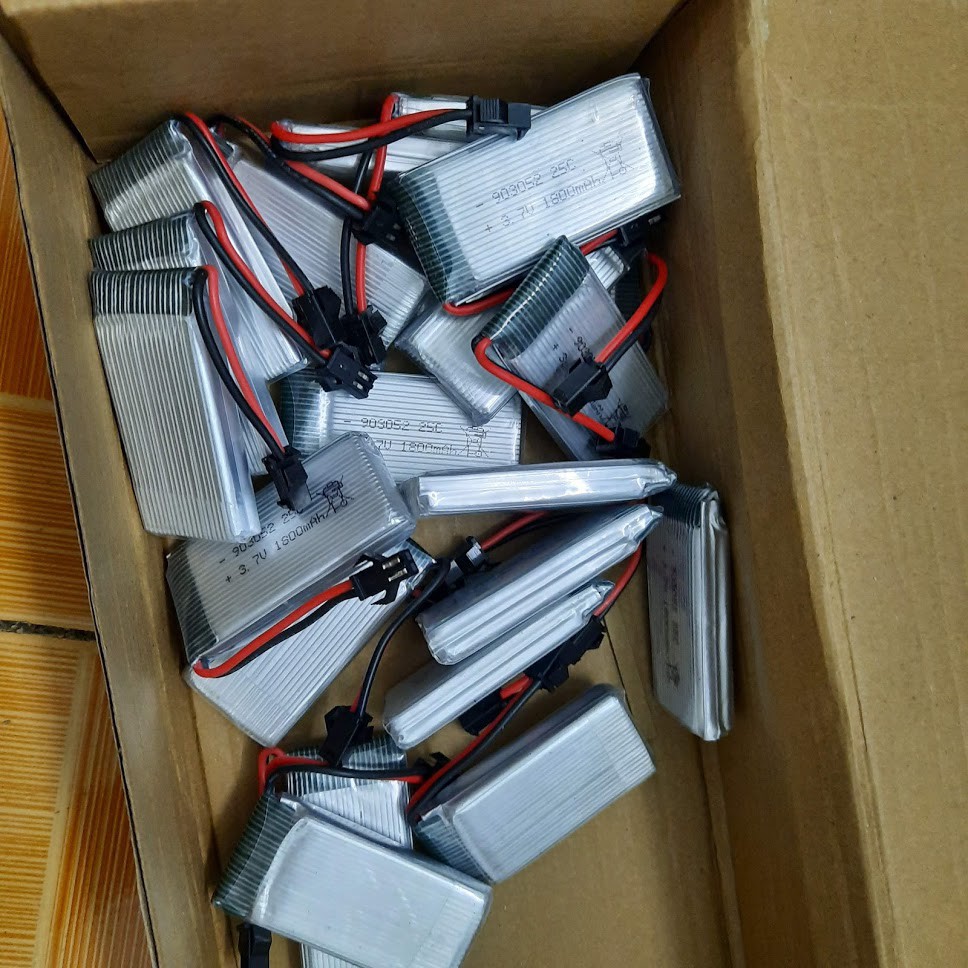 Pin sạc flycam 3.7v 1800mah cổng SM