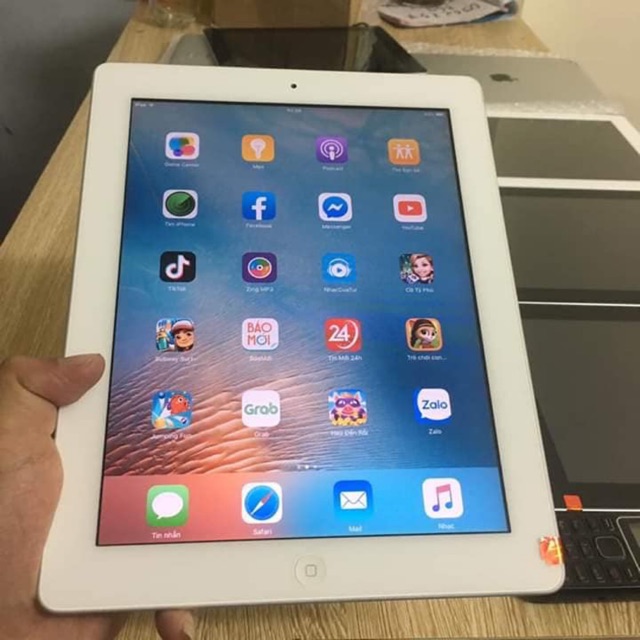 Máy tính bảng Ipad 2/3 only wifi-3G wifi new98-99%.Nguyên zin100% | BigBuy360 - bigbuy360.vn