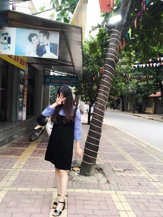Váy xuông cổ Đức ( LH thiết kế)