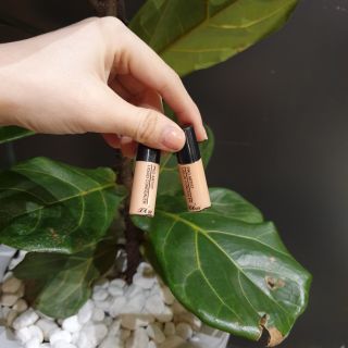 Che khuyết điểm Liquid Concealer