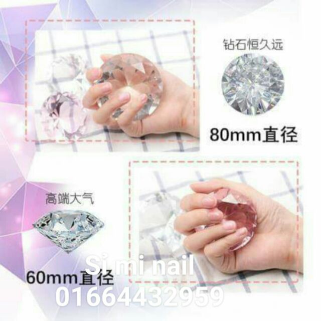 Kim cương giúp chụp ảnh mẫu nail nổi bật và cực sang trọng...