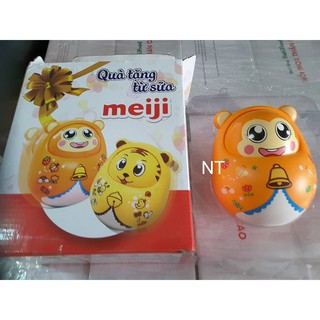 LẬT ĐÂT CHO BÉ IU