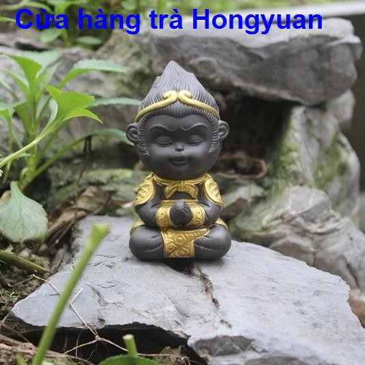 Gốm thủ công Trà vật nuôi Qi Tian Dasheng Khỉ gốm đen trang trí ô tô phòng khách Bể cá phong cảnh
