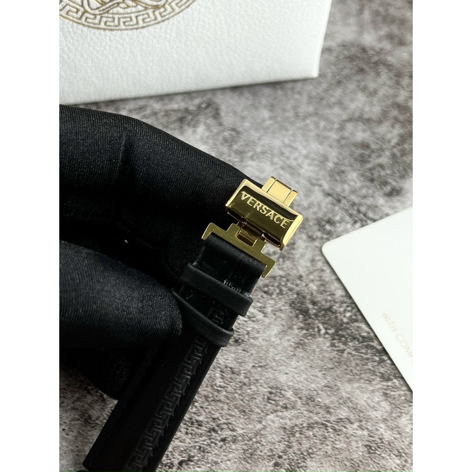 Đồng Hồ Nữ Daphins versace , dây da , màu đen , size 34mm