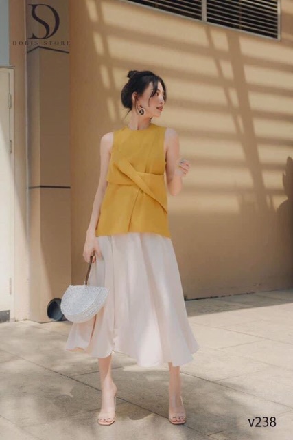 Set Áo-Chân váy vàng!