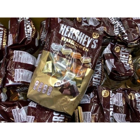 Kẹo chocolate tổng hợp date 4/2024 Hershey  có đến 4 hương vị khác nhau - EDS Hàng Mỹ