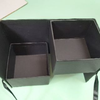 Hộp quà cao cấp 2 tầng
