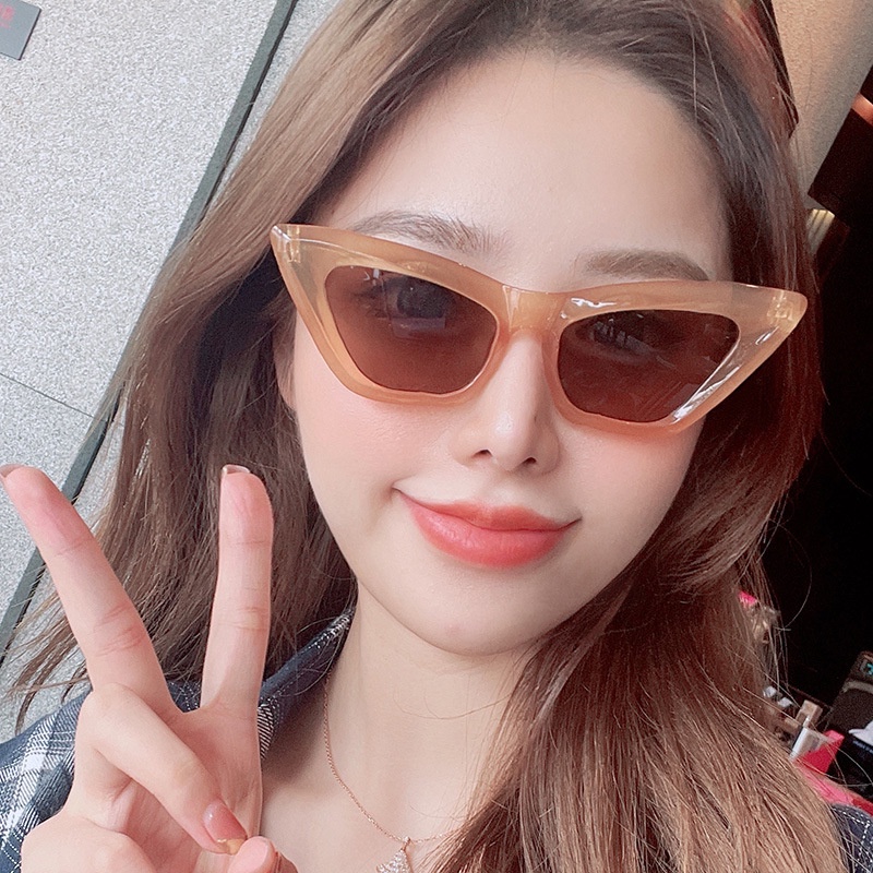 Kính Mát Hình Mắt Mèo Thời Trang Cho Nữ