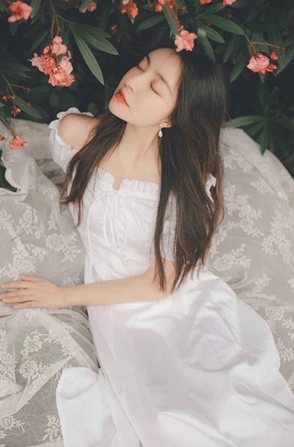 Đầm trắng xoè viền bèo ngực nơ ngực mặc 2 kiểu ulzzang hàn quốc | BigBuy360 - bigbuy360.vn