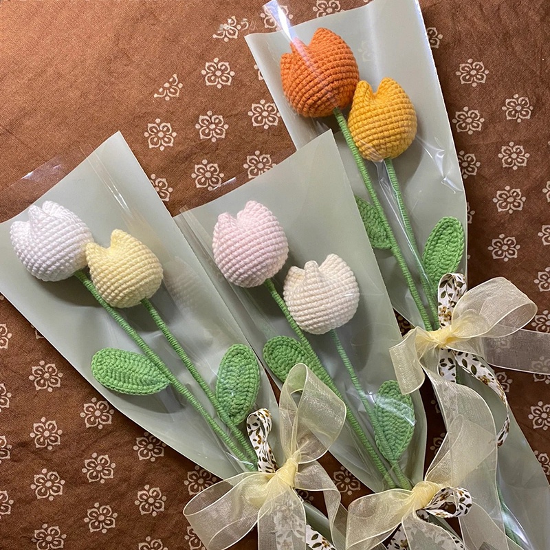 Hoa Tulip Đan Móc Thủ Công Hình Trái Tim Làm Quà Tặng Valentine