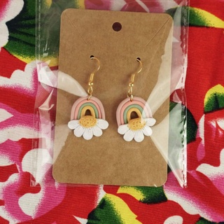 Khuyên tai đất sét Polymer handmade Daisy Rainbow