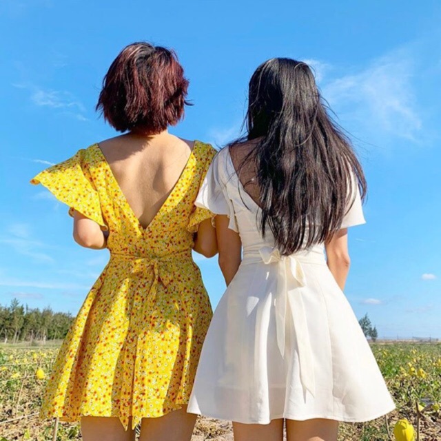 Váy ono hở lưng