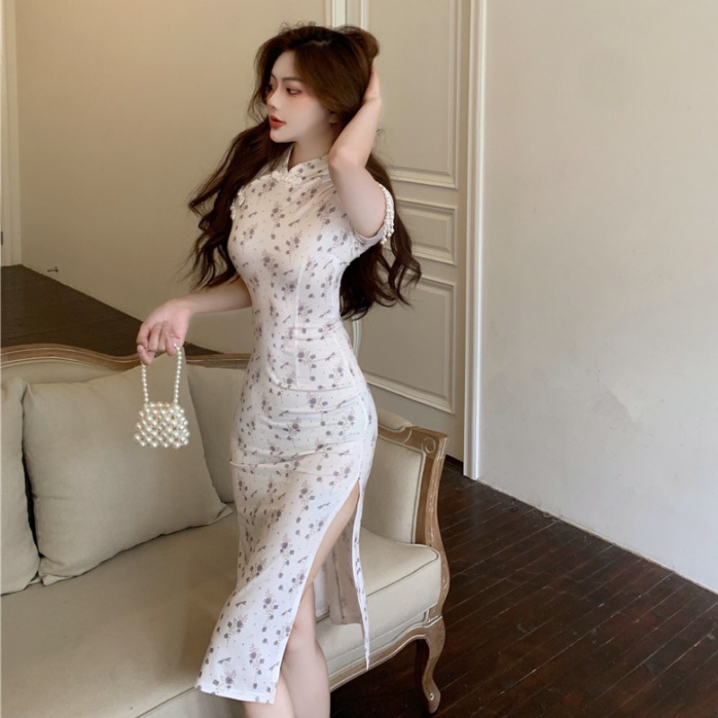 Sườn xám cách tân hoa nhí tay ngắn quyến rũ