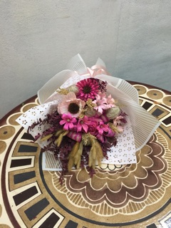 BÓ HOA KHÔ NHỎ