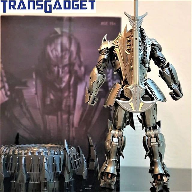 Mô hình UNIQUE TOYS UT R03 DRAGOON Megatron The Last Knight
