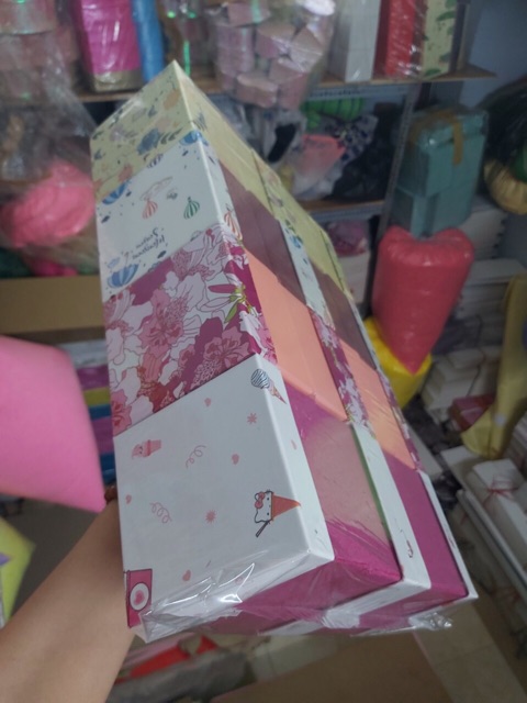 Combo 10 hộp quà 9x9x6cm/80k | BigBuy360 - bigbuy360.vn
