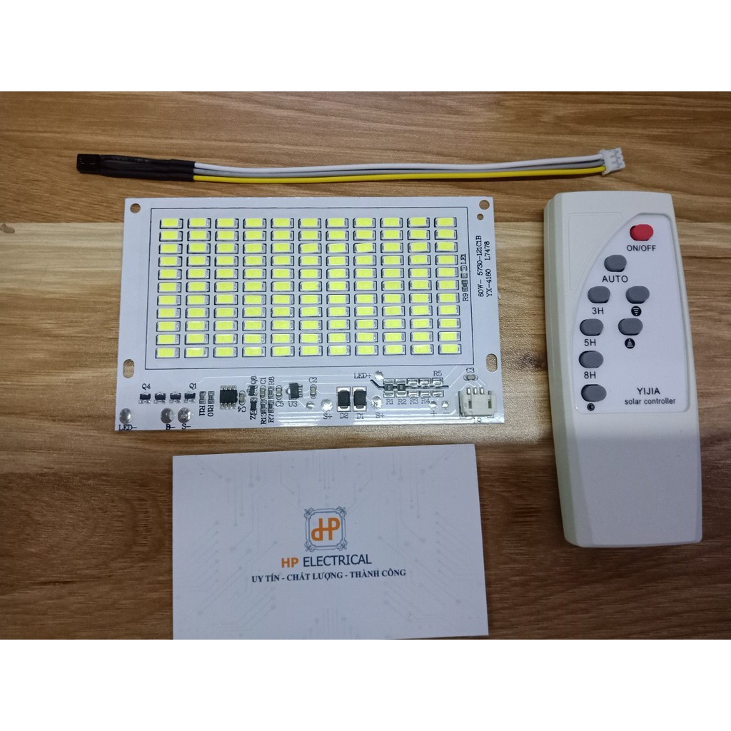 Đèn pha led năng lượng mặt trời 25w/40w/60w/100w/200w kèm Remote và cảm biến hồng ngoại HP Electrical