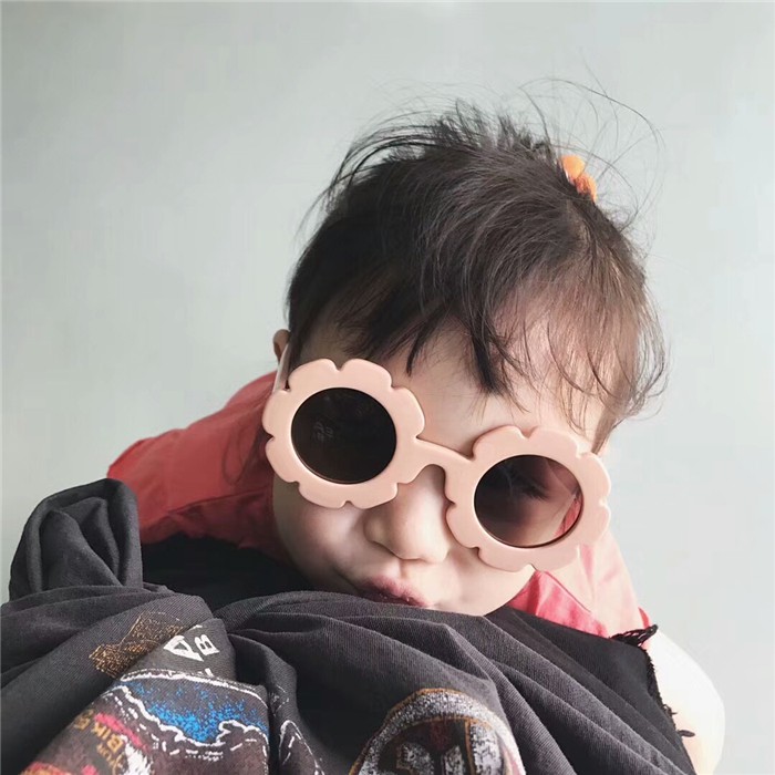 Kính Mát Chống Tia UV Dễ Thương Hợp Thời Trang Cho Bé