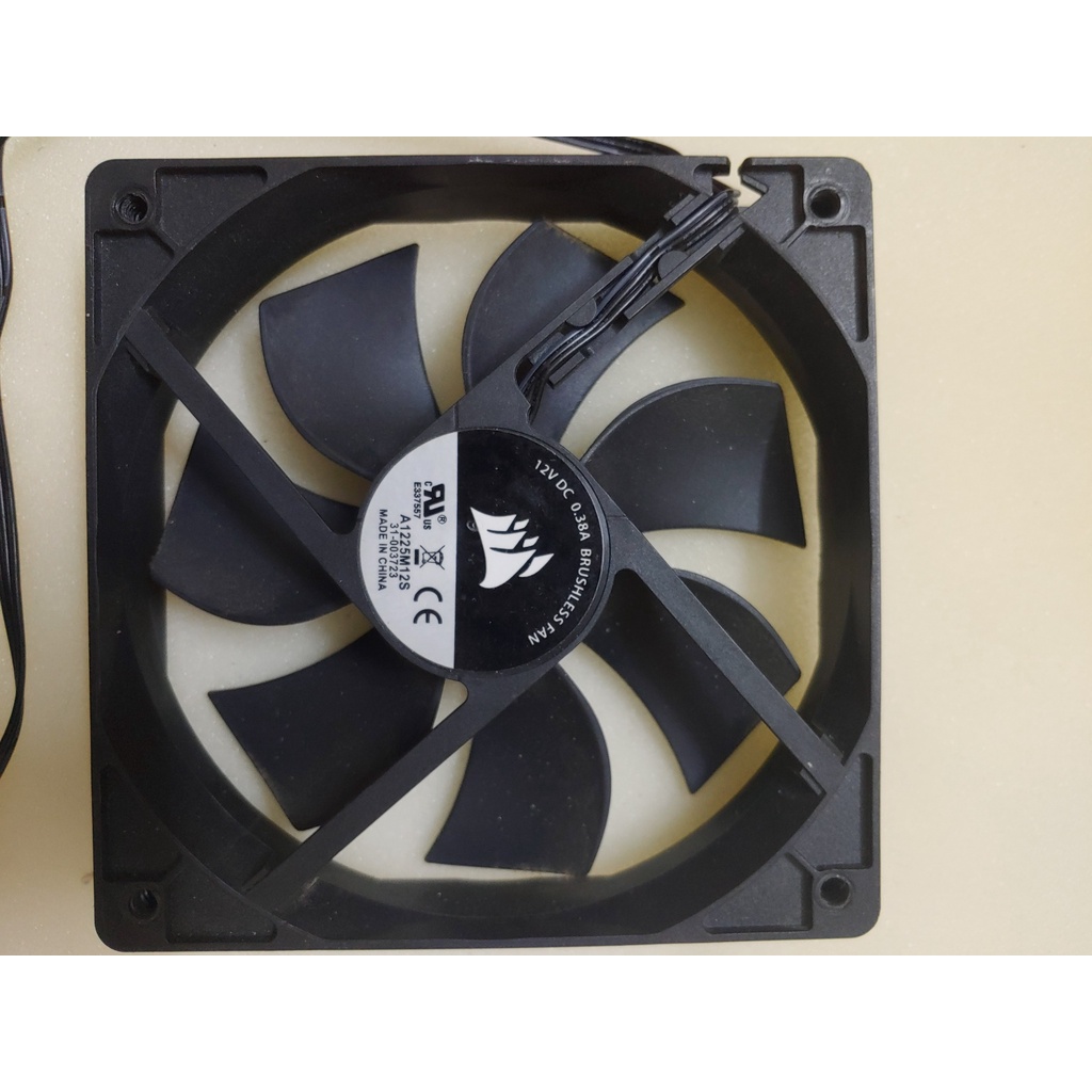 Quạt tản nhiệt Corsair 12cm
