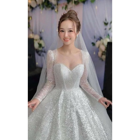 Váy cưới công chúa tùng to