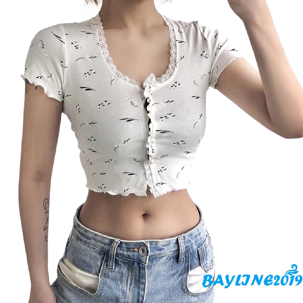 Áo thun tay ngắn phối nút viền ren thời trang Hàn Quốc cho nữ