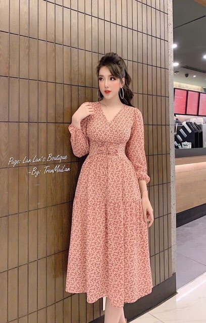 ĐẦM HỒNG HOA NHÍ ĐAN DÂY EO