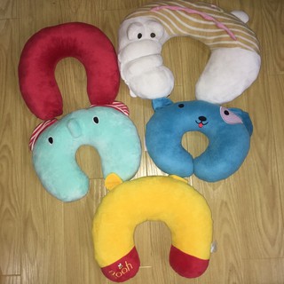 M08- Gối cổ chữ C (đồ si tuyển)