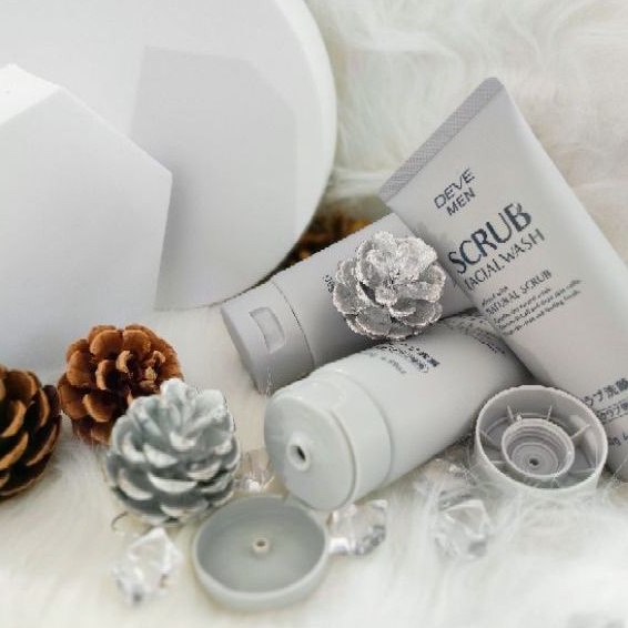 Sữa Rửa Mặt Deve Men Scrub Facial Wash Hạt Scrub Dành Cho Nam 130g