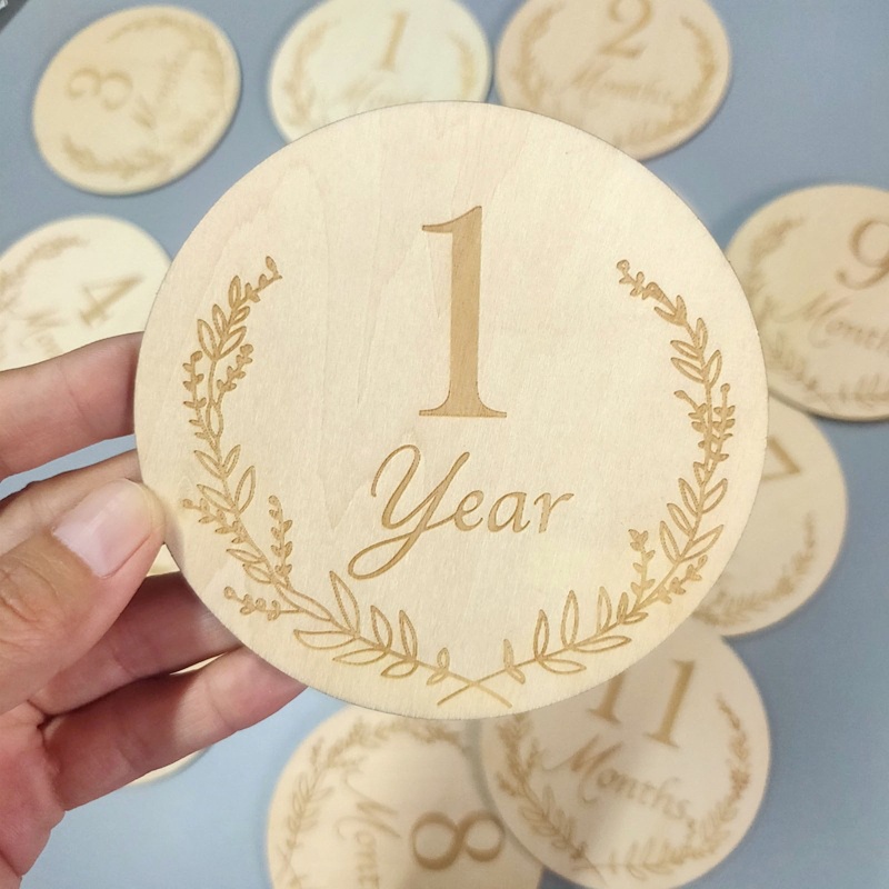 Bộ 14 Thẻ Ghi Chú Đánh Dấu Cột Mốc Phát Triển Theo Tháng Cho Bé Sơ Sinh